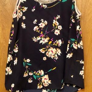 Le Lis Size M gorgeous tank blouse